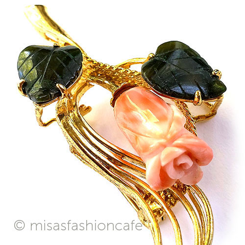 （画像用） ヴィンテージジュエリー 珊瑚・翡翠のローズ