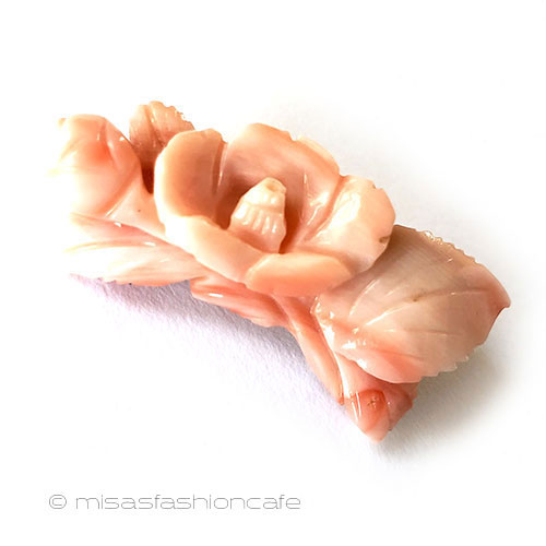 （画像用） アンティークジュエリー 珊瑚コーラル　椿の花