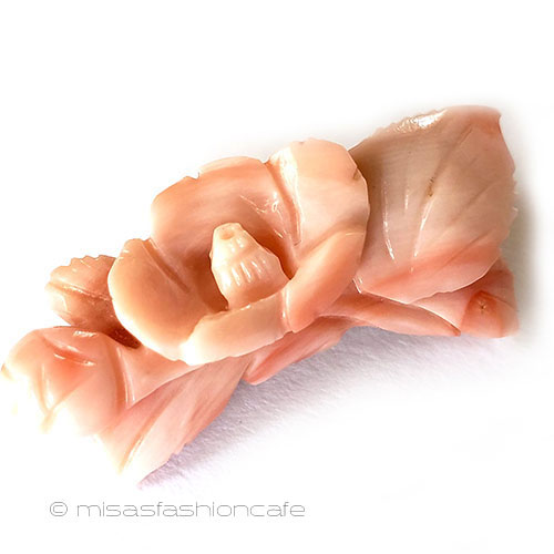 （画像用） アンティークジュエリー 珊瑚コーラル　椿の花