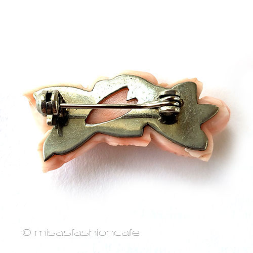 （画像用） アンティークジュエリー 珊瑚コーラル　椿の花