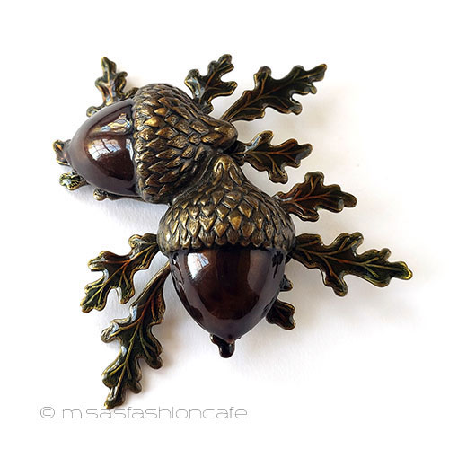 （画像用） ビンテージジュエリー 団栗どんぐりブローチ