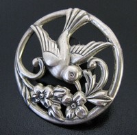 （画像用） スターリングシルバー Coro　鳥と花ブローチ