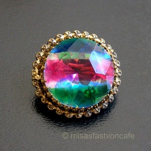 （画像用） アイリス グラス ブローチ