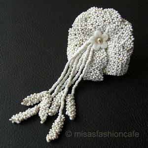 （画像用） アアンティーク チェコ刻印 フローラル ブローチ