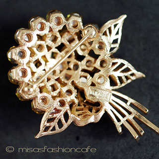 （画像用） Trifari　 トリファリ アジサイの花ブローチ