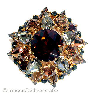 （画像用） Ａｕｓｔｒｉａ　オーストリア クリスタル　星ブローチ