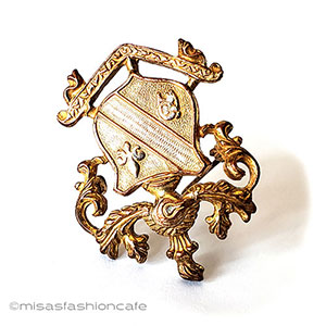 （画像用） ミリアム　ハスケル シールド　ブローチ