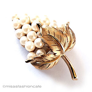 （画像用） Trifari　トリファリ パール金葡萄ブローチ