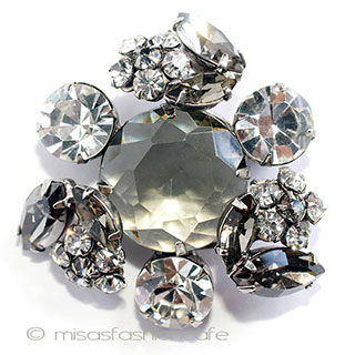 （画像用） Regency　リージェンシー クリスタル花　ブローチ