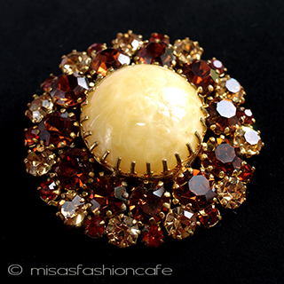 （画像用） ハニーガラス・ブローチ