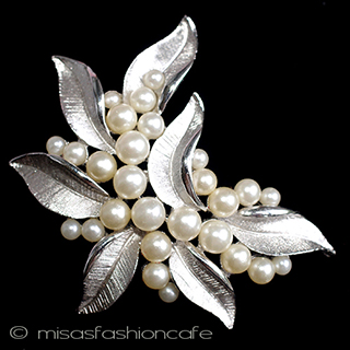 （画像用） Ｔｒｉｆａｒｉ　 トリファリ パールブーケ　ブローチ