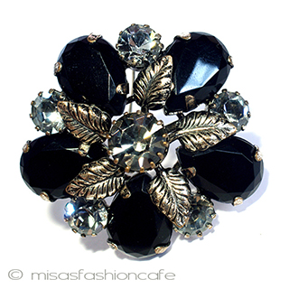 （画像用） Austria製　オーストリア ガラスの花ブローチ