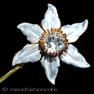 （画像用） ＳＡＮＤＯＲ　ブローチ エナメル＆ガラスの花