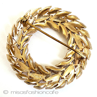 （画像用） Trifari　 トリファリ リース　ブローチ