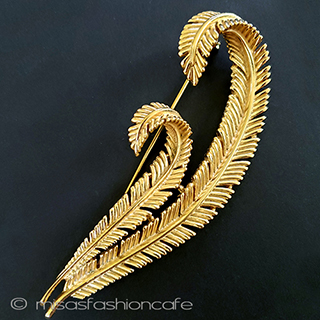 （画像用） Trifari　 トリファリ 金の羽　ブローチ