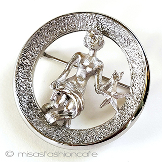 （画像用） Trifari　 トリファリ 銀星・乙女座ブローチ