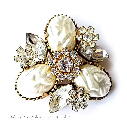 （画像用） ヴィンテージジュエリー バロックパール花ブローチ