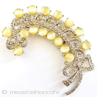 （画像用） 大振りブーケ・ブローチ