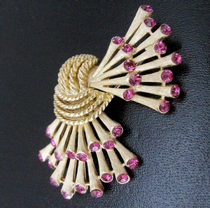 (image for) Antique & Vintage