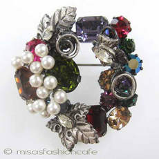 （画像用） オーストリア葡萄 ブローチ