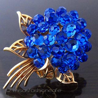 （画像用） クラウントリファリ アジサイの花 ブローチ