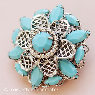 （画像用） ターコイズ花ブローチ