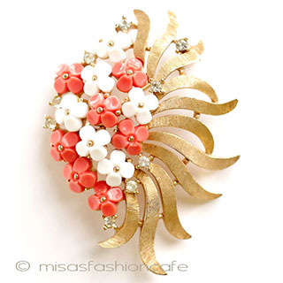 （画像用） クラウン　トリファリ Trifari　花ブローチ