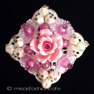 （画像用） パール花ブローチ