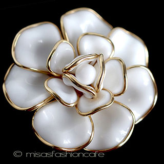 （画像用） Ｔｒｉｆａｒｉ　 トリファリ ガラスの花　ブローチ