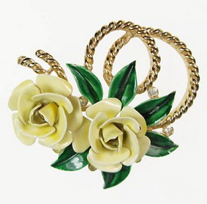 （画像用） クラウンTrifari　 　ローズ・ブローチ