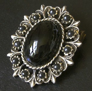 （画像用） アンティーク フローラル ブローチ