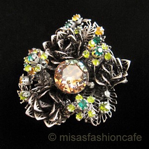 （画像用） Vendome ヴァンドーム フラワーブーケ ブローチ