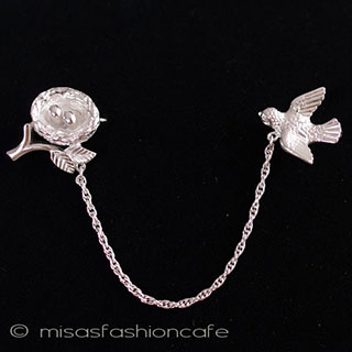 （画像用） Trifari　 トリファリ 鳥と巣　ブローチ