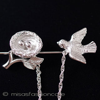 （画像用） Trifari　 トリファリ 鳥と巣　ブローチ