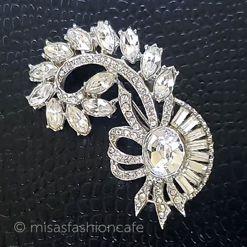 （画像用） アンティークジュエリー アートデコ　花ブーケ