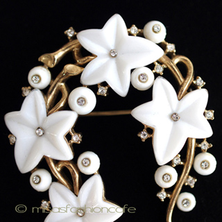 （画像用） クラウン　トリファリ ＴＲＩＦＡＲＩ　ブローチ