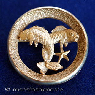 （画像用） Trifari　トリファリ 鯉・魚座ブローチ