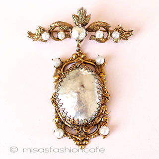 （画像用） アンティーク　ブローチ バロックパール