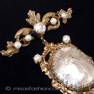 （画像用） アンティーク　ブローチ バロックパール