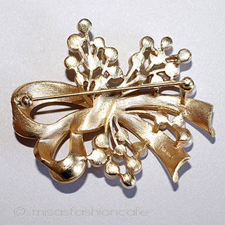 （画像用） Trifari　 トリファリ パールりぼんブーケ