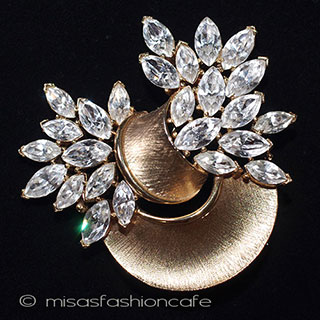 （画像用） Trifari　 トリファリ 1960年製　ブローチ