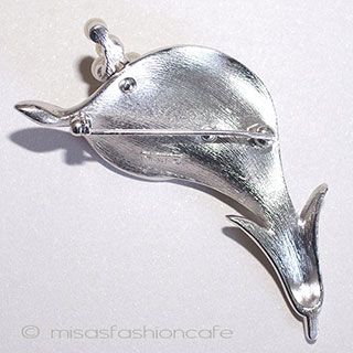 （画像用） Trifari　 トリファリ パール　カーラーの花