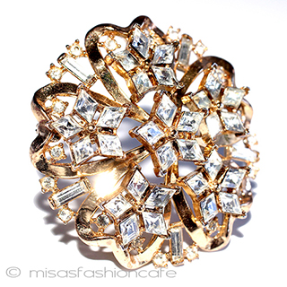 （画像用） Ｔｒｉｆａｒｉ　 トリファリ 星フラワー　ブローチ