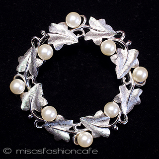 （画像用） Trifari　 トリファリ アイビーの葉　リース