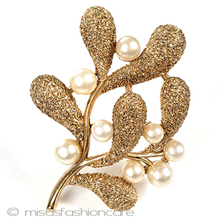 （画像用） Ｔｒｉｆａｒｉ　 トリファリ ヤドリギ　ブローチ