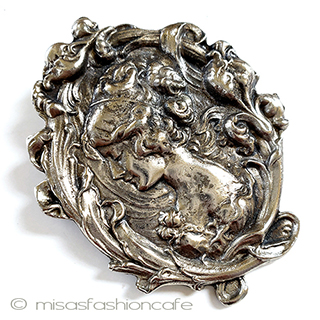 （画像用） アールヌーヴォー調 アヤメの花　ブローチ