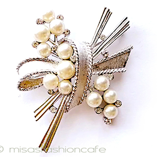 （画像用） ヴィンテージアクセサリー トリファリ　パールりぼん