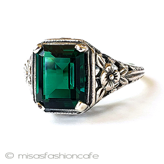 （画像用） エメラルド　銀製お花 スターリング刻印リング