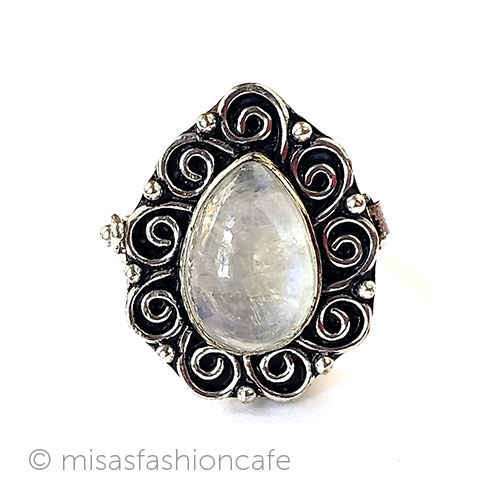 （画像用） 天然石ムーンストーン指輪 ロケット ピルBOXリング