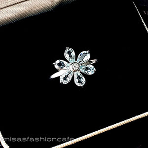 （画像用） 天然石アクアマリンのお花 スターリングシルバー指輪